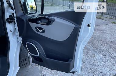 Мінівен Renault Trafic 2016 в 