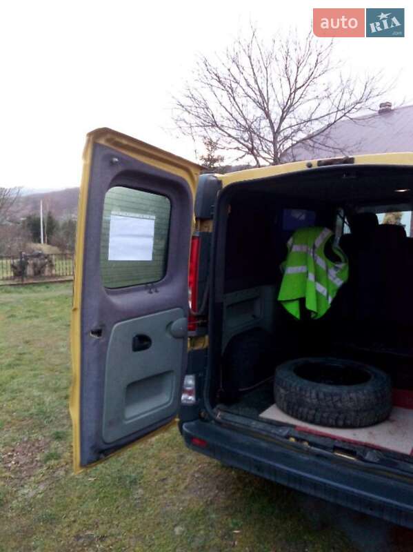 Микроавтобус Renault Trafic 2007 в Самборе