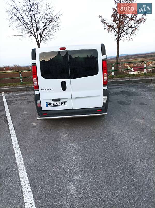 Минивэн Renault Trafic 2010 в Кременце