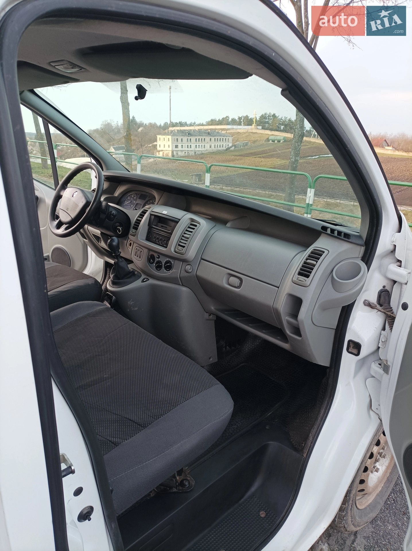 2010 Renault Trafic - мініатюра 12