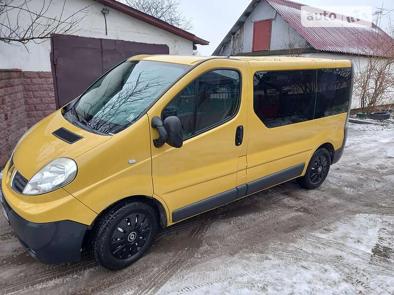 Мінівен Renault Trafic 2008 в Полонному