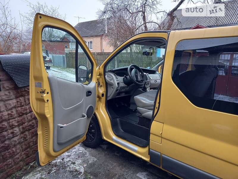 Мінівен Renault Trafic 2008 в Полонному