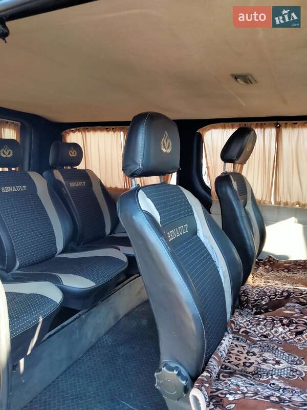 Мікроавтобус Renault Trafic 2007 в Березівці