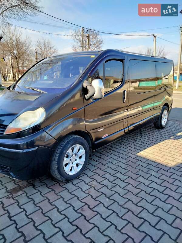Мікроавтобус Renault Trafic 2007 в Березівці