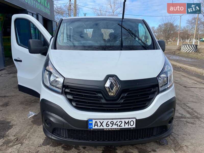 Минивэн Renault Trafic 2016 в Арцизе