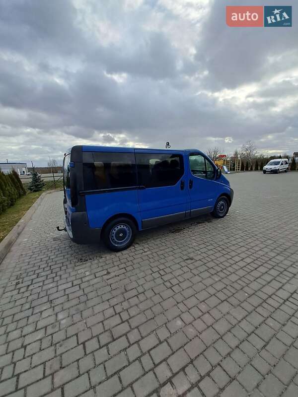 Минивэн Renault Trafic 2002 в Турийске