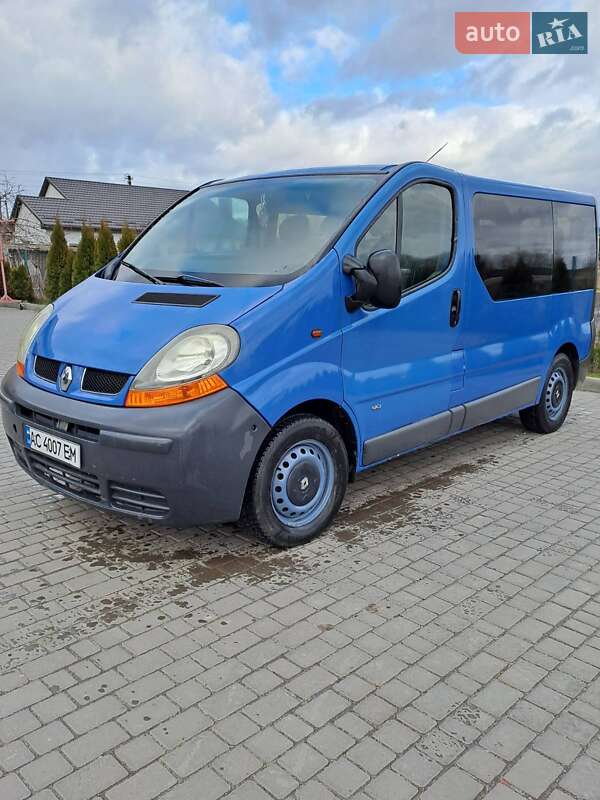Минивэн Renault Trafic 2002 в Турийске