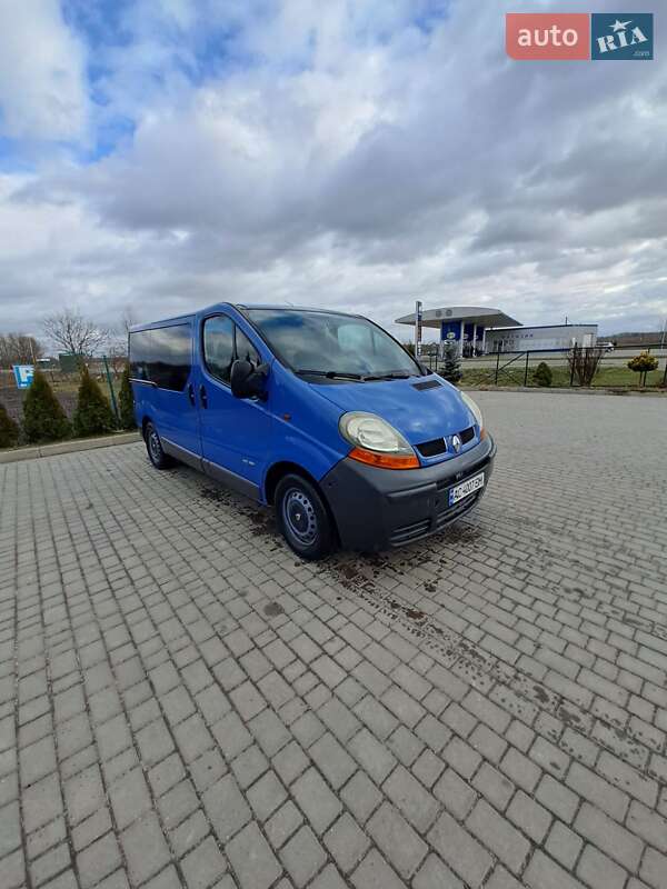 Минивэн Renault Trafic 2002 в Турийске