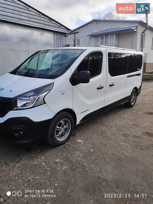 Минивэн Renault Trafic 2015 в Хмельницком