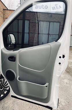 Грузовой фургон Renault Trafic 2005 в Сумах