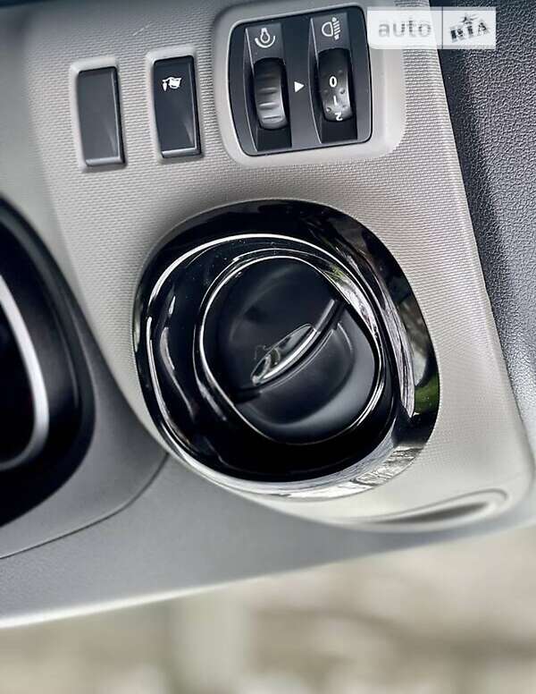 Минивэн Renault Trafic 2017 в Староконстантинове