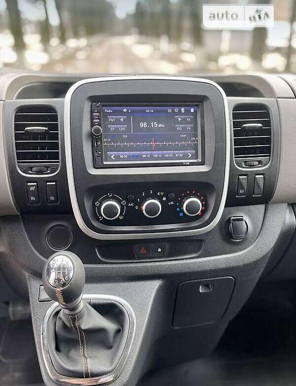 Минивэн Renault Trafic 2017 в Староконстантинове