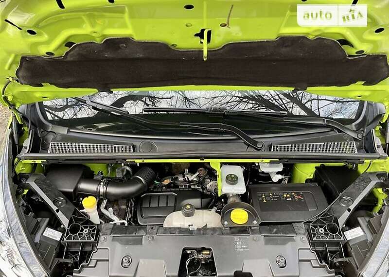 Минивэн Renault Trafic 2017 в Староконстантинове