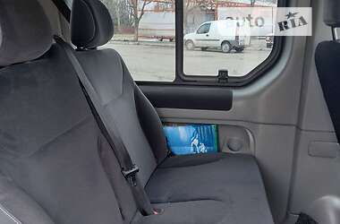Минивэн Renault Trafic 2011 в 