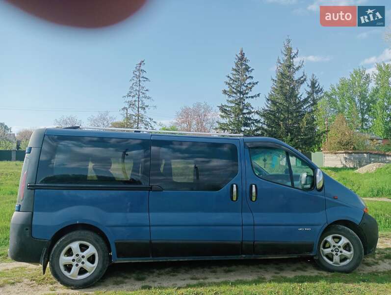 Мінівен Renault Trafic 2005 в Старому Самборі