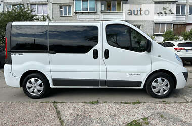 Минивэн Renault Trafic 2013 в 