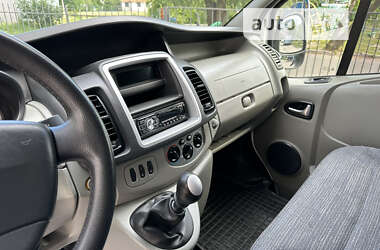 Минивэн Renault Trafic 2013 в 