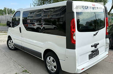 Минивэн Renault Trafic 2013 в 