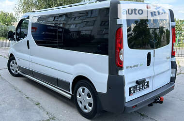 Минивэн Renault Trafic 2013 в 