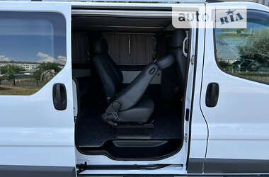 Минивэн Renault Trafic 2013 в 
