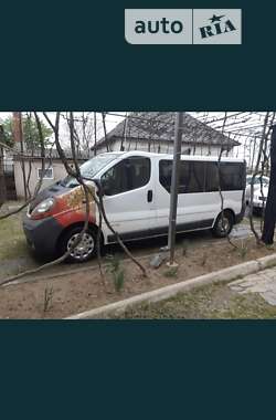 Мінівен Renault Trafic 2004 в Іршаві