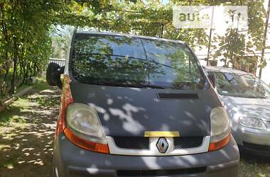 Минивэн Renault Trafic 2004 в Иршаве