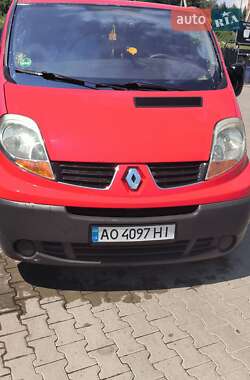 Минивэн Renault Trafic 2006 в Иршаве