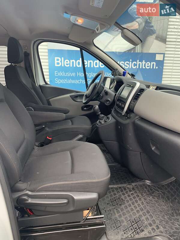 Минивэн Renault Trafic 2015 в Черновцах