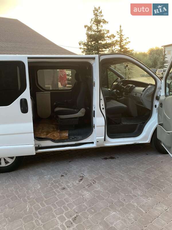 Мінівен Renault Trafic 2006 в Броварах