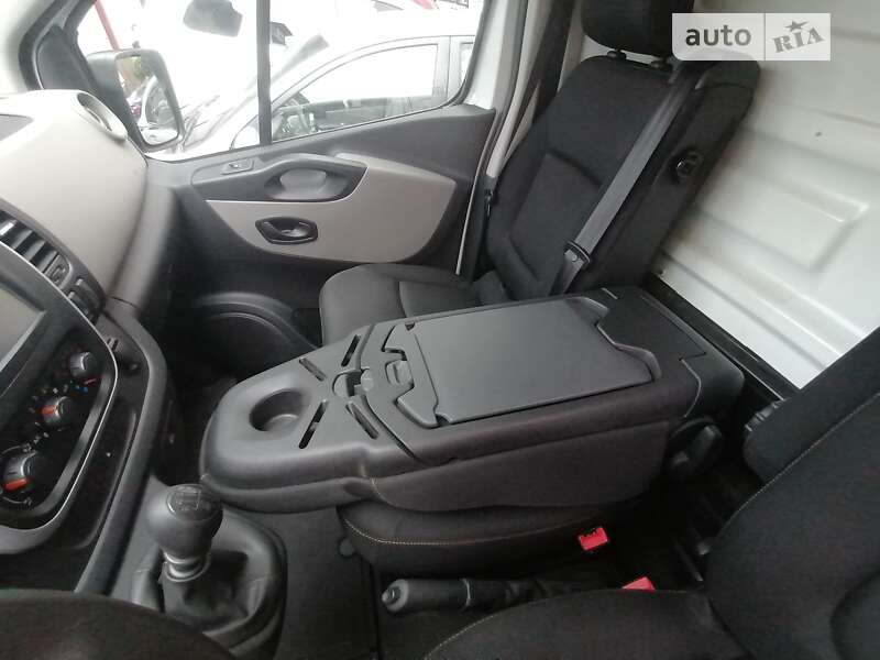 Вантажний фургон Renault Trafic 2017 в Ірпені фото 19 Вантажний фургон Renault Trafic 2017 в Ірпені