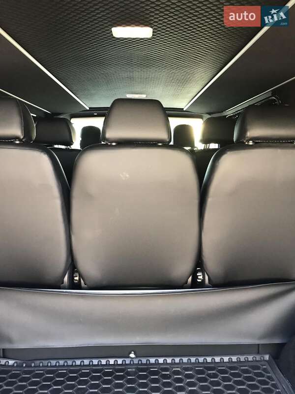 Микроавтобус Renault Trafic 2016 в Славутиче