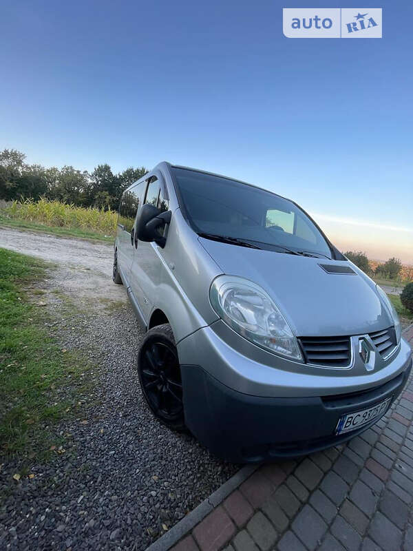 Минивэн Renault Trafic 2010 в Львове