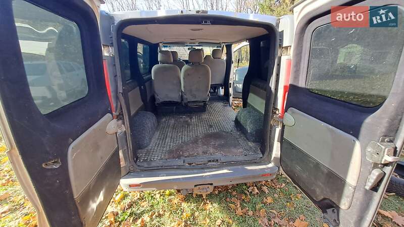 Минивэн Renault Trafic 2007 в Близнюках