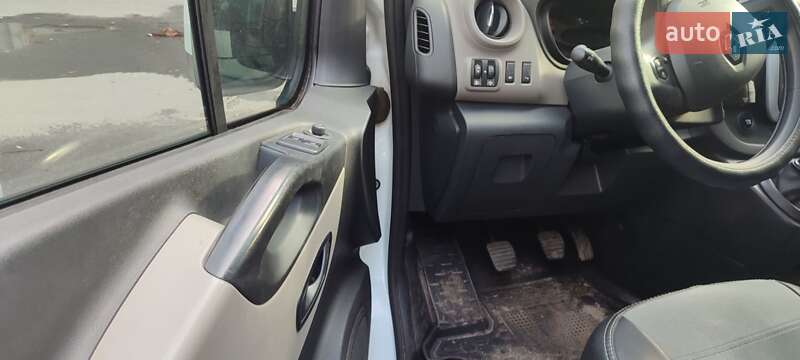 Минивэн Renault Trafic 2016 в Хмельницком фото 11 Минивэн Renault Trafic 2016 в Хмельницком