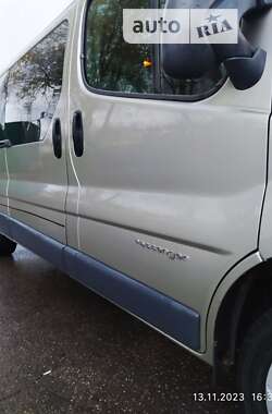 Минивэн Renault Trafic 2010 в 