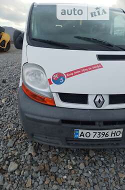 Мінівен Renault Trafic 2003 в Ужгороді