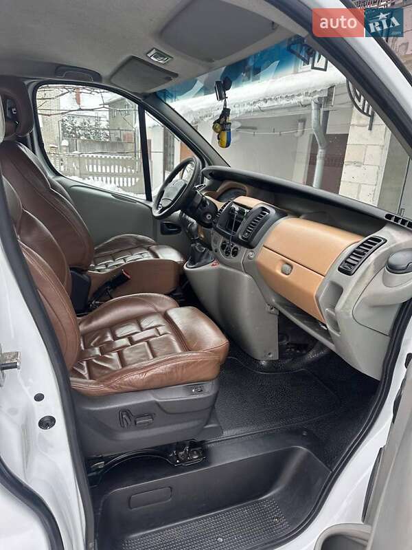 Минивэн Renault Trafic 2007 в Львове