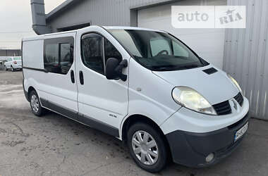 Грузовой фургон Renault Trafic 2012 в 