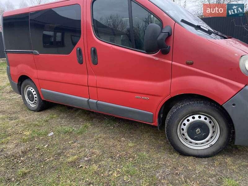 Мінівен Renault Trafic 2002 в Любомлі