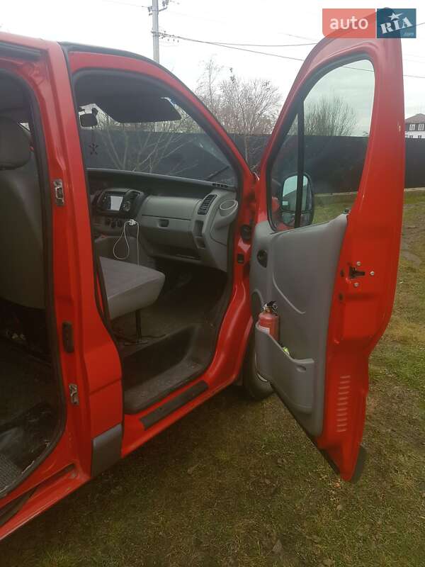 Мінівен Renault Trafic 2002 в Любомлі