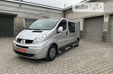 Вантажопасажирський фургон Renault Trafic 2012 в Бродах