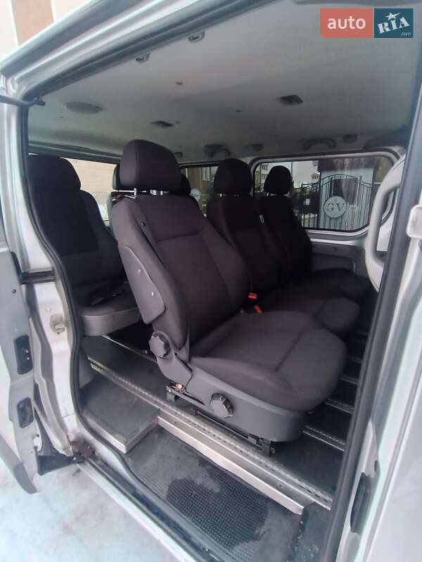 Минивэн Renault Trafic 2009 в Киеве
