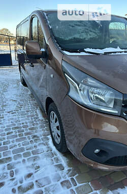 Минивэн Renault Trafic 2017 в Киеве