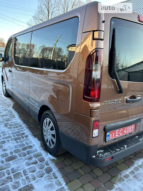 Минивэн Renault Trafic 2017 в Киеве