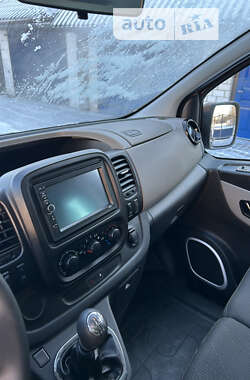 Минивэн Renault Trafic 2017 в Киеве