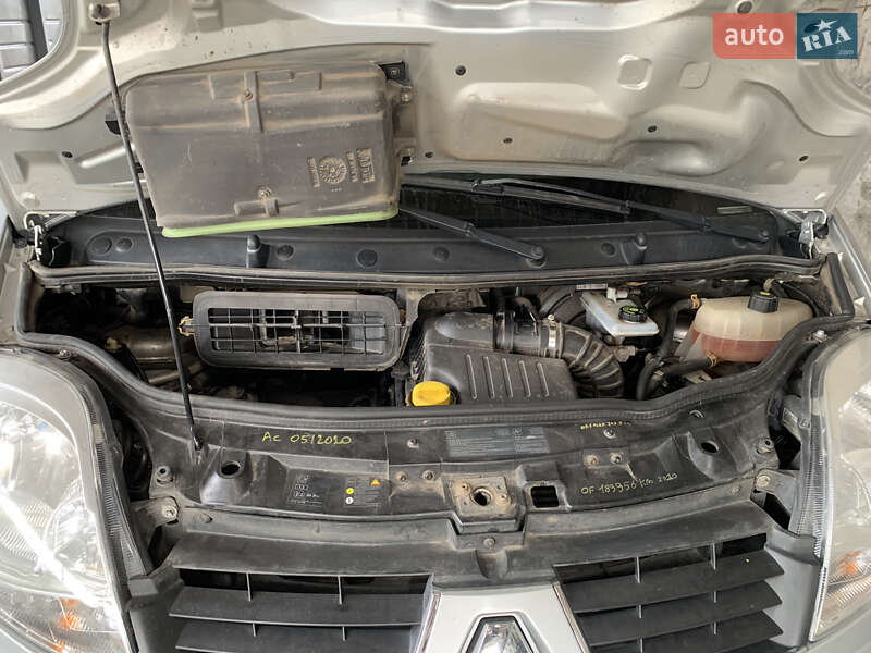 Грузовой фургон Renault Trafic 2011 в Днепре