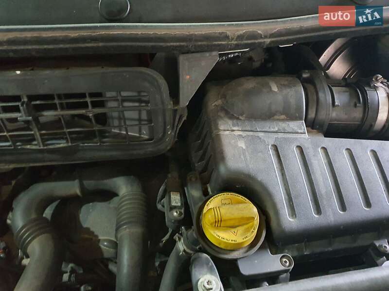 Минивэн Renault Trafic 2009 в Полтаве фото 6 Минивэн Renault Trafic 2009 в Полтаве