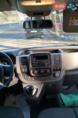 Минивэн Renault Trafic 2017 в 