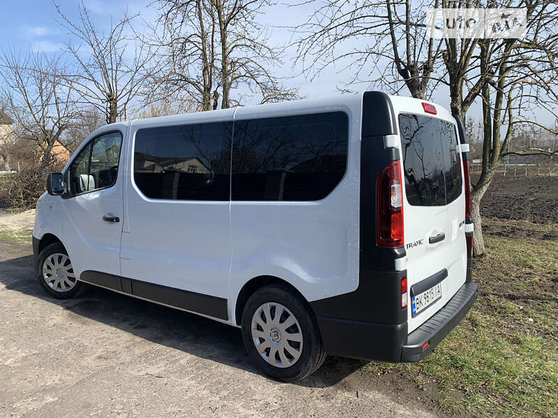 Минивэн Renault Trafic 2019 в Киеве фото 10 Минивэн Renault Trafic 2019 в Киеве