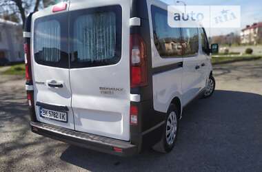 Минивэн Renault Trafic 2018 в Дубно